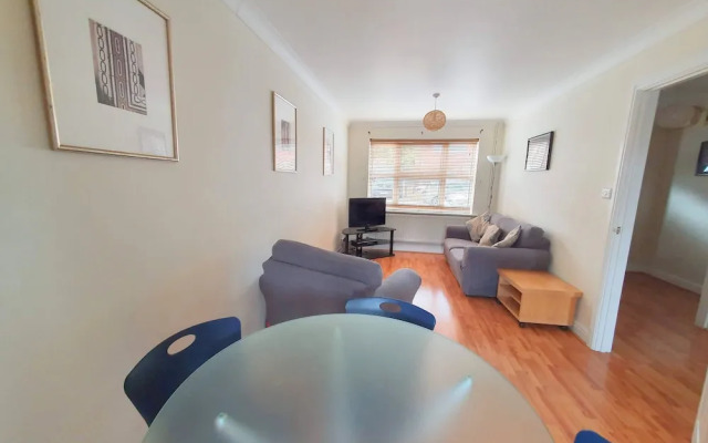 2-bedroom House Near Town With Superfast Wi-fi