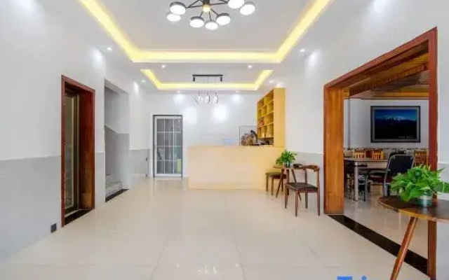 Hongya Xiangju Homestay (Wawu Mountain Scenic Area)