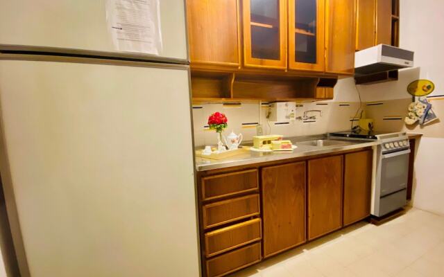 Apartamento a 3 quadras da Rua Coberta