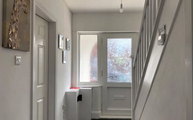Immaculate 3-bed House in Nottingham
