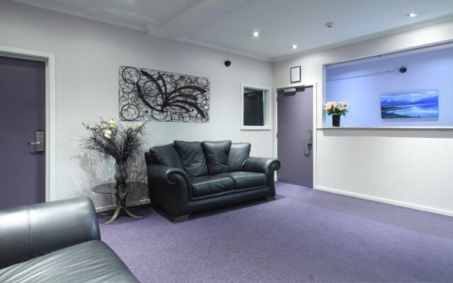 Amethyst Court Motorlodge