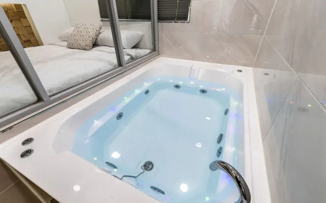 Miramonti Pool Villa Pension