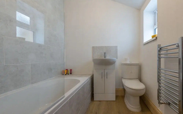 3 Bed House in Town - Stanley Street