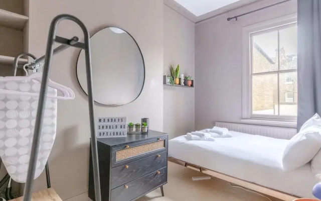 Sophisticated 1BD Flat Near Clapham