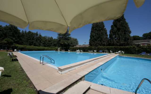 Casa Lavanda Pool, Tennis