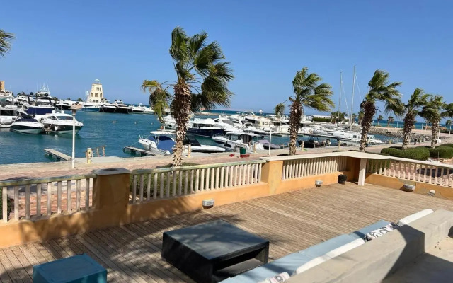 MB 2 Palace New Marina El Gouna