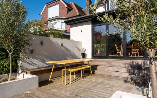 4 Bedroom House In Brighton