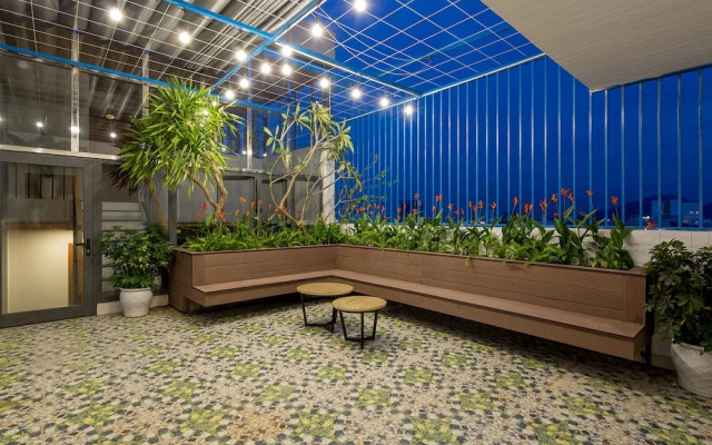 Happy House Boutique Hotel