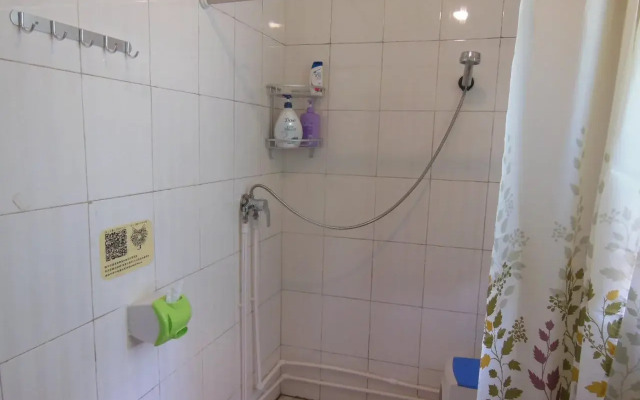 Wavetrace Hostel