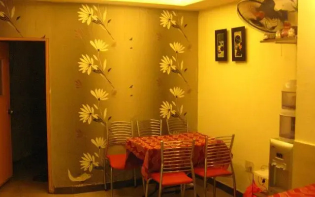 Boss Hotel 1