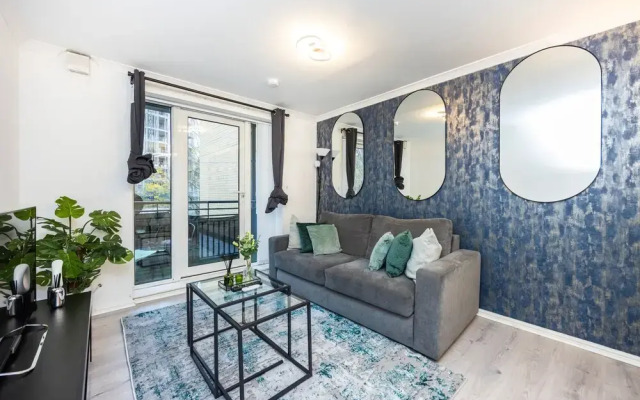 London Oasis Apartment Escape
