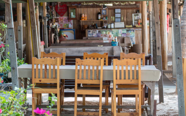 Cha-am Little Shop & Resort