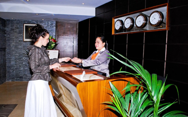 Phoenix Plaza Hotel Apartments