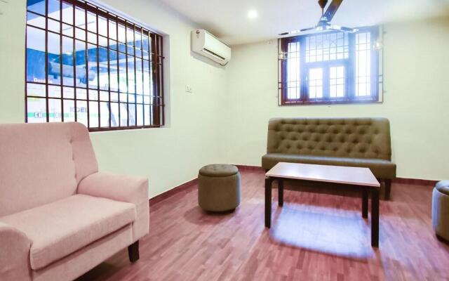 FabHotel Sasti Inn