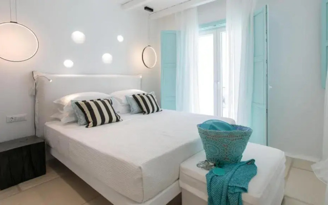 Majo Suites Hotel