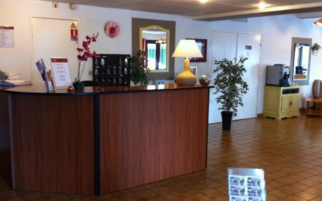 Brit Hotel Reims La Neuvillette