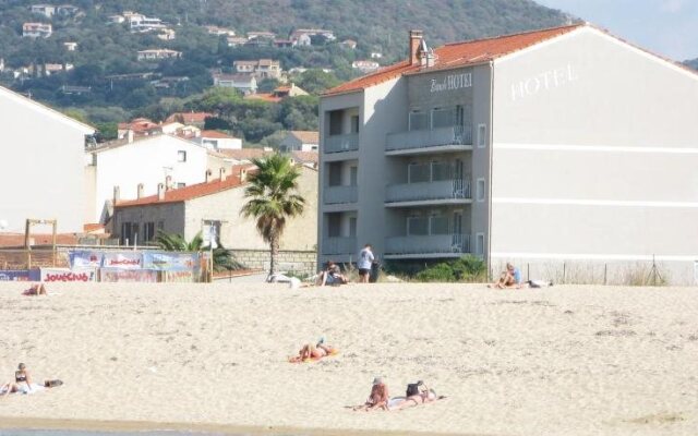 Beach Hotel