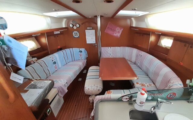 Captivating 2-bed Villa in Forio - Enjoy a Yacht