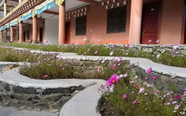 Garze Tagong Grassland Hotel