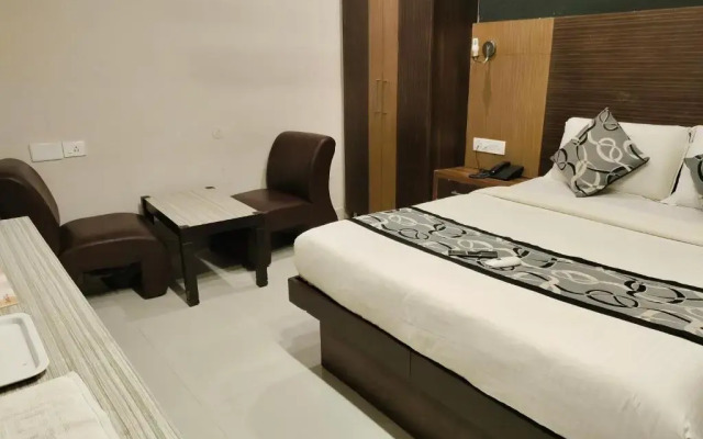 Hotel Santhi Bhavan