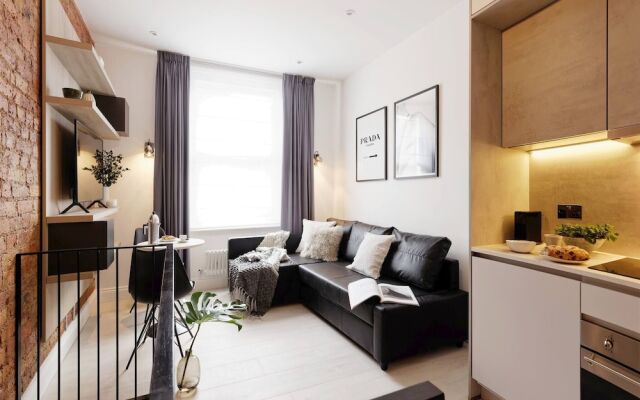 New Stylish Duplex Premium Safe Area Notting Hill