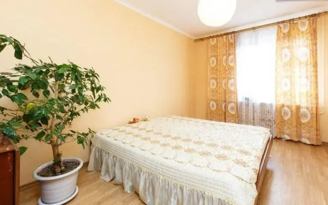 Рядом с Аквапарком