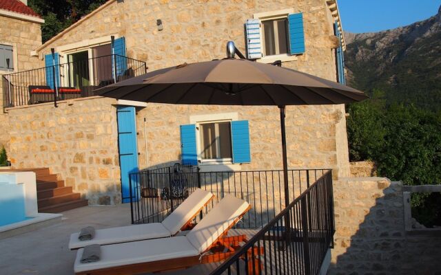 Villa Jatica - Luxury in the Wilderness of Makarska