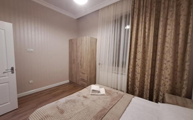Apartment 124 by Metro Shengavit