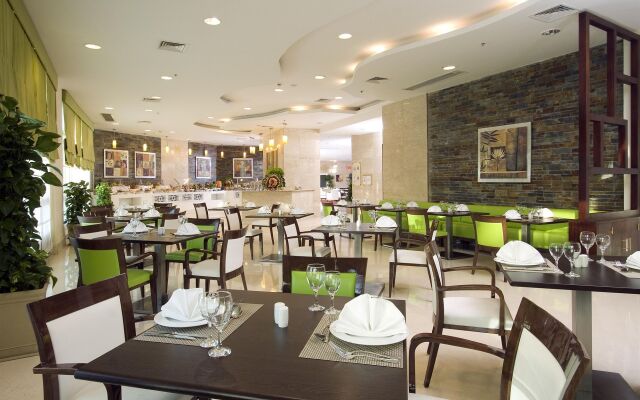 Swiss Inn Teda Hotel & Aquapark