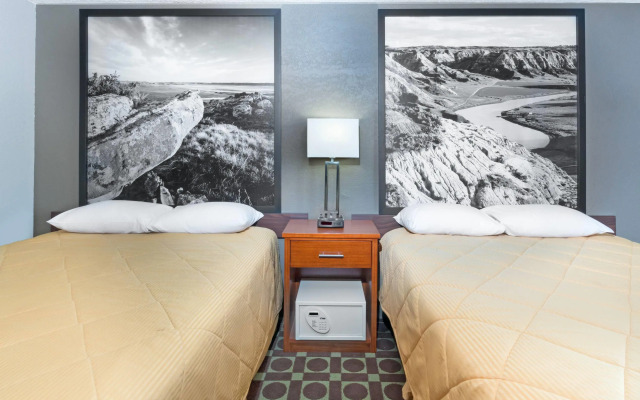 Super 8 by Wyndham Miles City
