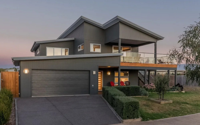 7 Boardwalk Lakeside in Cowes