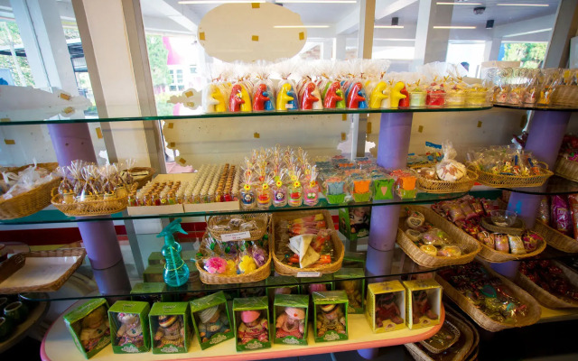 Brookside Valley Resort