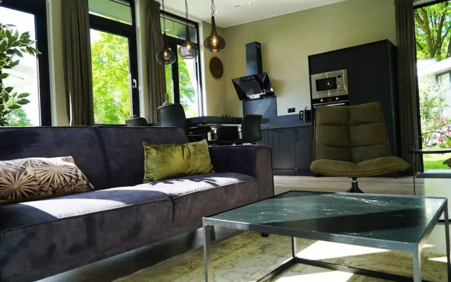 Contemporary Chalet, Near De Efteling