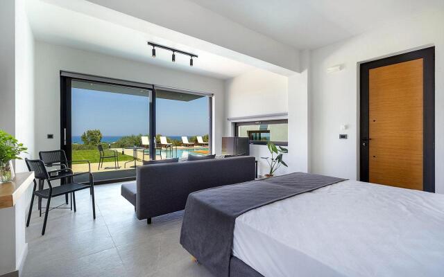 Sea View 4 Bedroom Villa With a Heated Pool