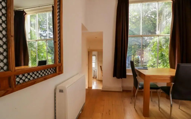 59 Longridge Road