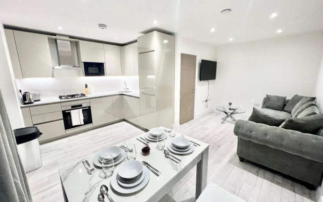 Queens Luxury Apartments