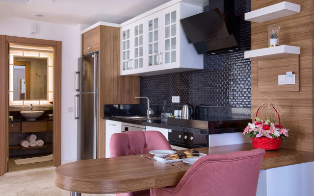 Greenwood Suites Resort