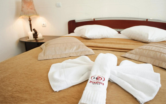 Good Stay Dinaburg Hotel