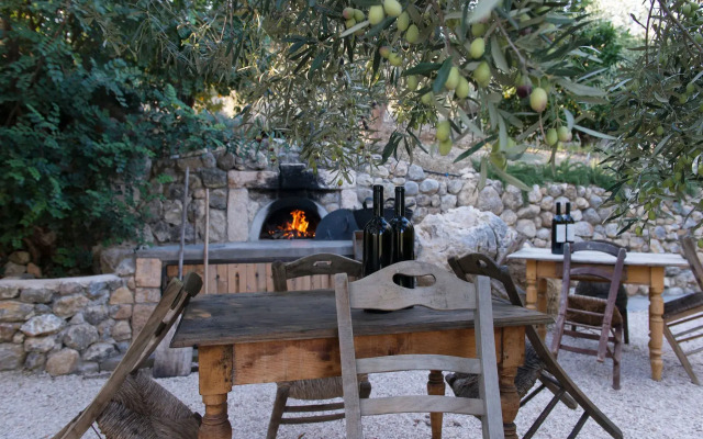 Opora Country Living