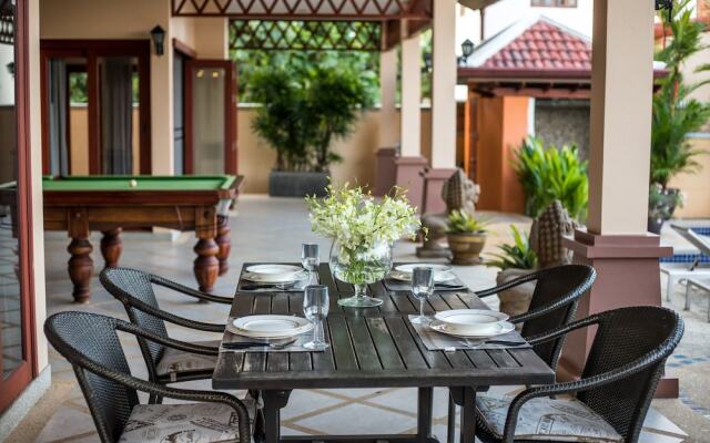 Blissful Villa Felicity with Ample Space