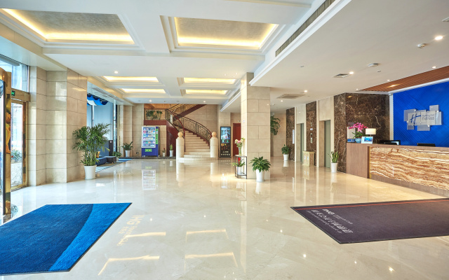 Holiday Inn Express Nanjing Xuanwu Lake by IHG