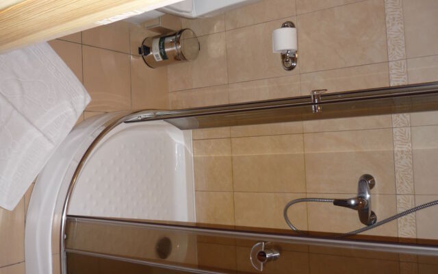 Seasons SPA Boutique Hotel