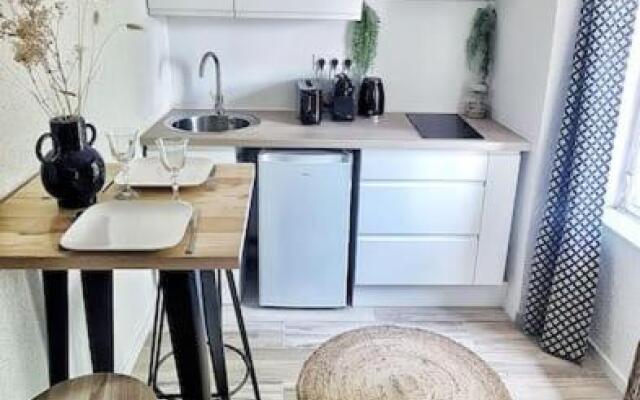 #New#Terrasse Sud Ouest#Pied De La Cité #1