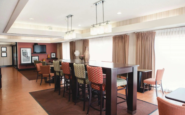 Hampton Inn Bloomington West