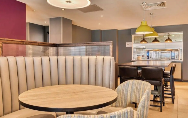 Premier Inn Bournemouth West Cliff