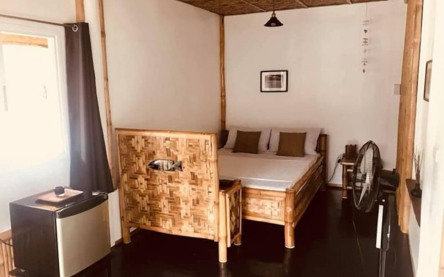 Everyday Sunday Hotel Cafe