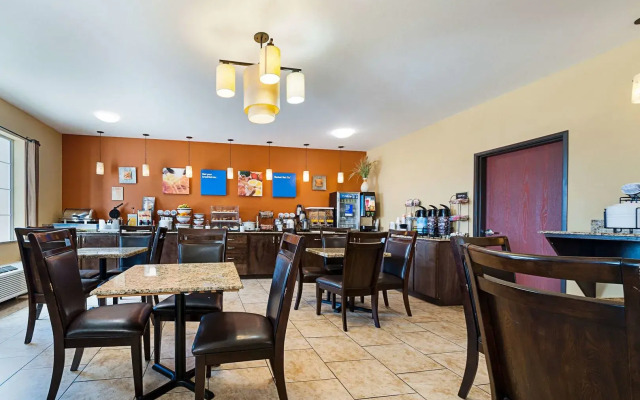 Spark by Hilton Opelousas