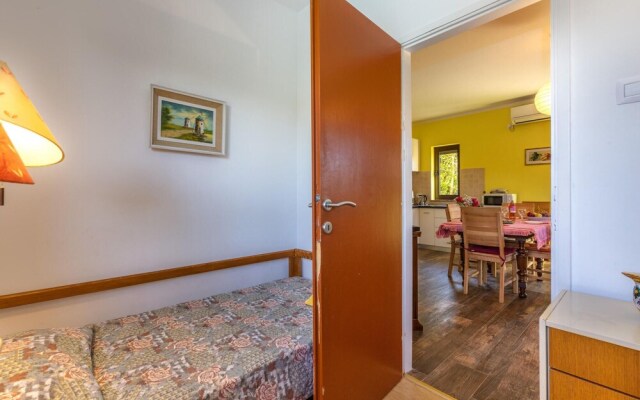 Nice Home in Soline With Wifi and 4 Bedrooms
