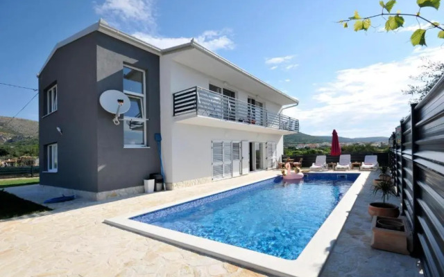 Villa Carolina