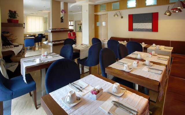 Hotel Messenion